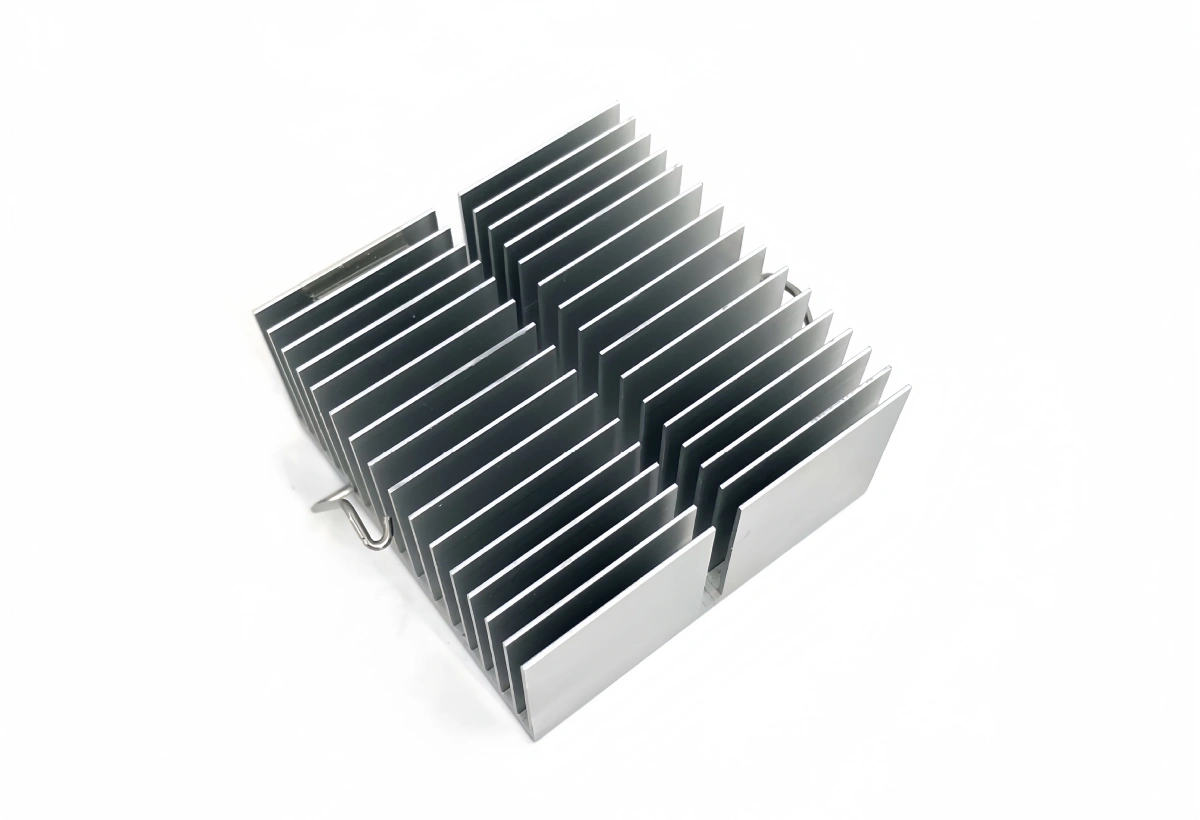 Various advantageous plate fin heat sink types