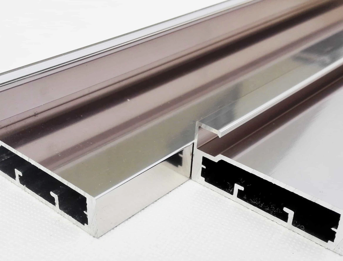 Wet sanding for polishing aluminum to mirror finish